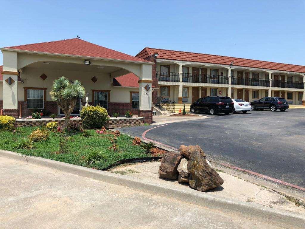Days Inn By Wyndham Gainesville Ngoại thất bức ảnh
