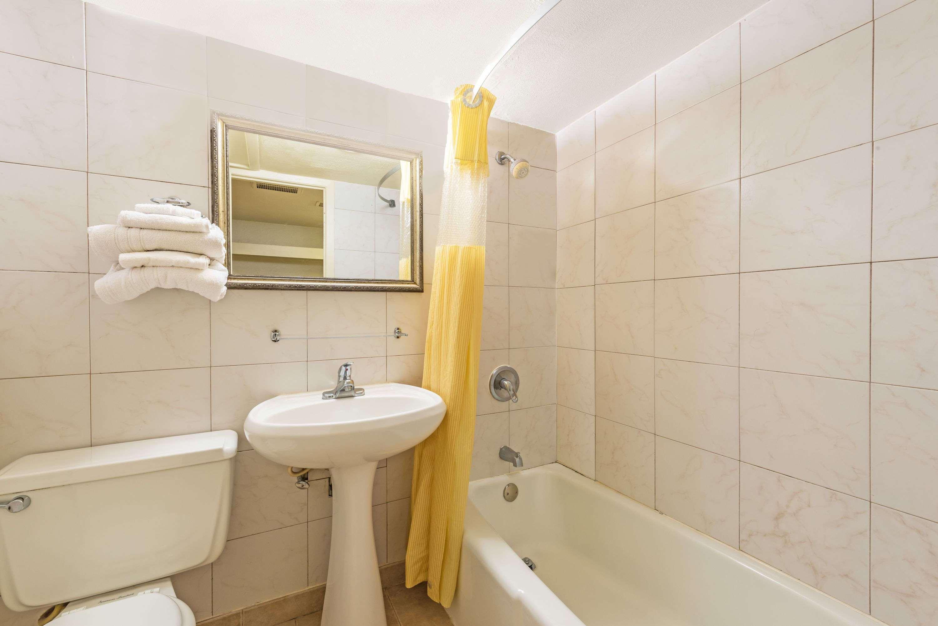 Days Inn By Wyndham Gainesville Ngoại thất bức ảnh