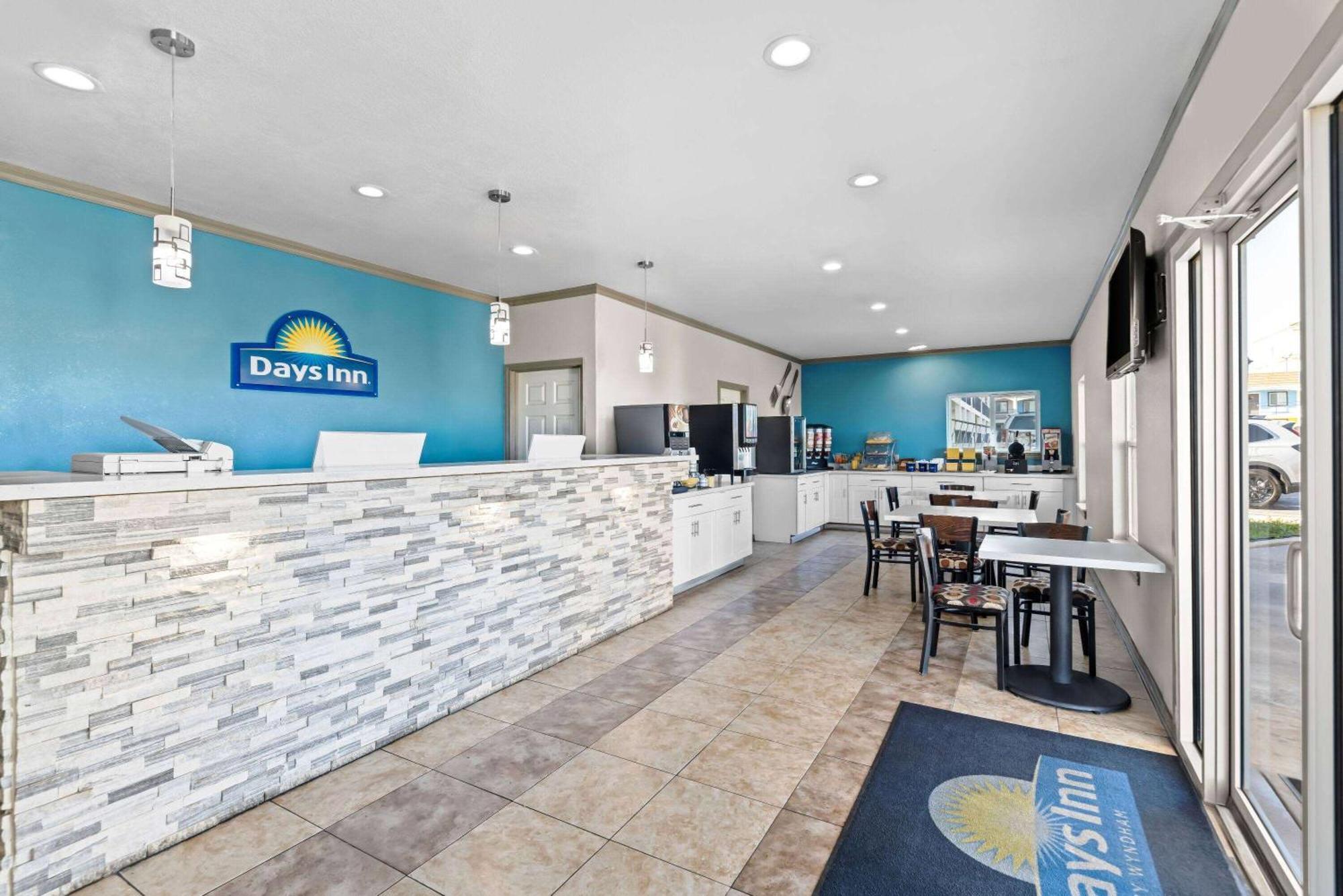 Days Inn By Wyndham Gainesville Ngoại thất bức ảnh