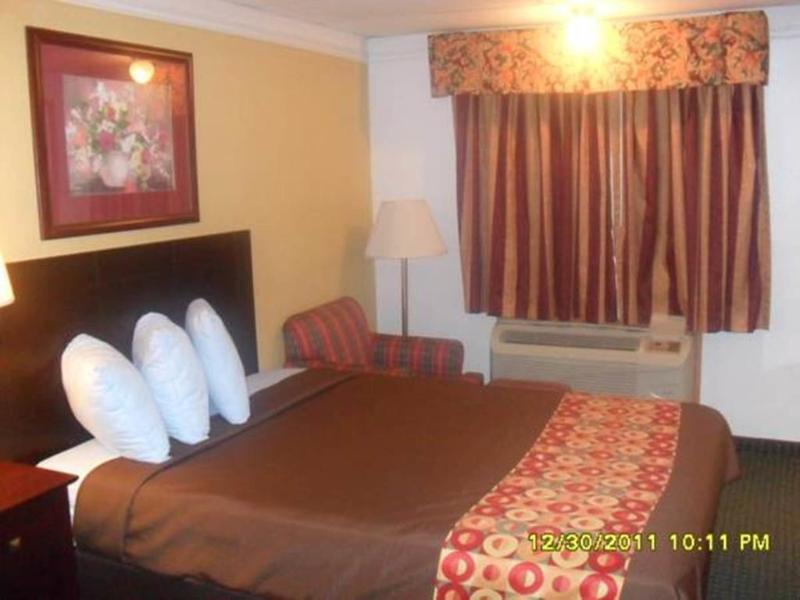 Days Inn By Wyndham Gainesville Ngoại thất bức ảnh