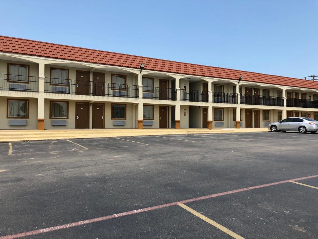 Days Inn By Wyndham Gainesville Ngoại thất bức ảnh