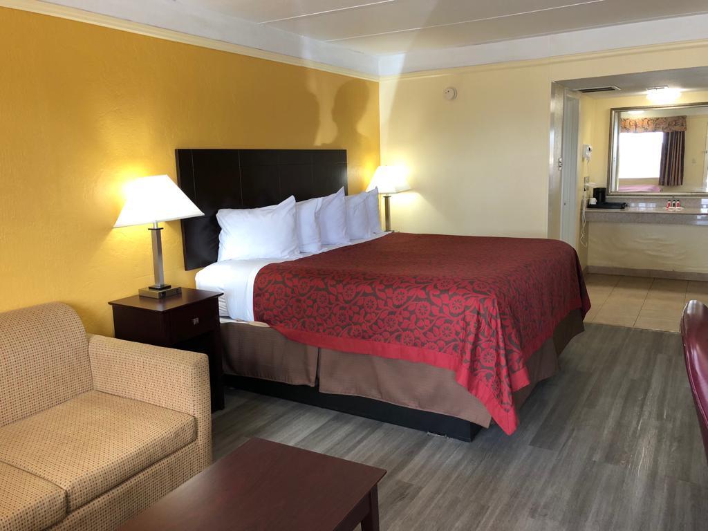 Days Inn By Wyndham Gainesville Ngoại thất bức ảnh