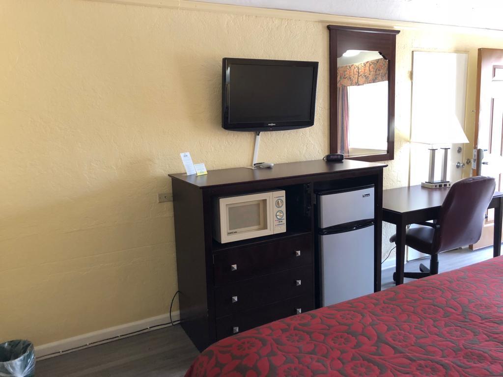Days Inn By Wyndham Gainesville Ngoại thất bức ảnh